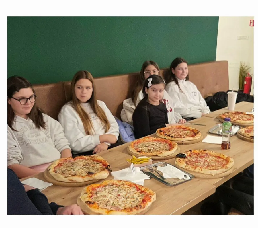 Druženje uz film i pizzu